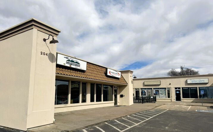 Pictures of Industrial, Retail property located at 204 Mt View Ln, Colorado Springs, CO 80907 for lease - image #1