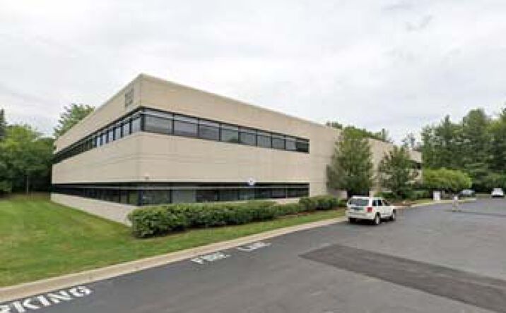 Pictures of Office property located at 31780 Telegraph Rd, Bingham Farms, MI 48025 for lease - image #1