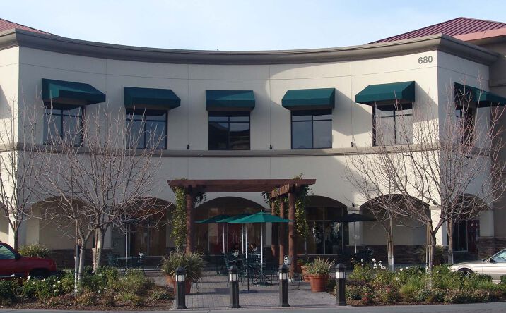 Pictures of Retail property located at 680 W Shaw Ave, Fresno, CA 93704 for lease - image #1