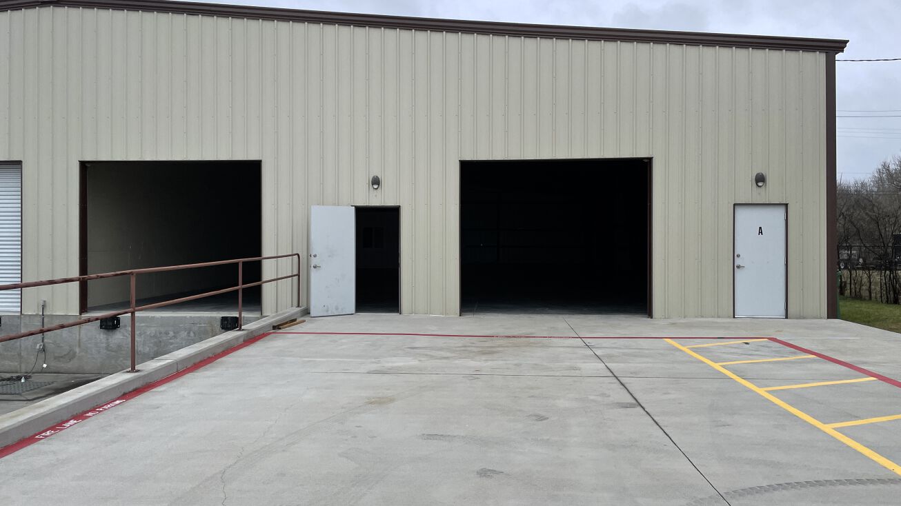 205 Tradesmen Dr, Hutto, TX 78634 Industrial Space for Lease
