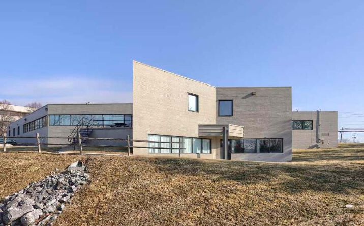 Pictures of Office, Industrial property located at 2578 Interstate Dr, Harrisburg, PA 17110 for lease - image #1