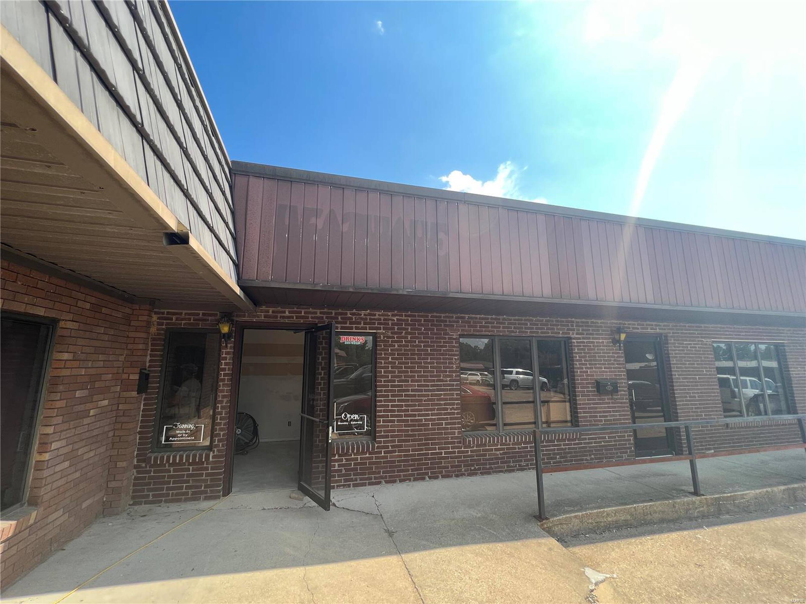 3 Oak Tree Dr, Doniphan, MO 63935 Retail Space for Lease 3 Oak Tree