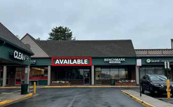 Pictures of Retail property located at 521-545 E Market St, Leesburg, VA 20176 for lease - image #1