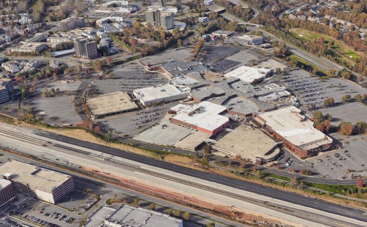 Pictures of Retail, Restaurant property located at 11801 Fair Oaks Mall, Fairfax, VA 22033 for lease - image #1