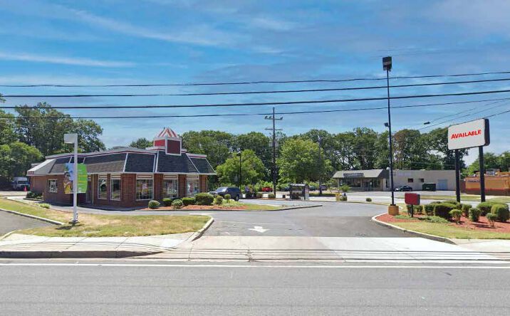 Pictures of Retail property located at 7731 Annapolis Rd, Lanham, MD 20706 for lease - image #1