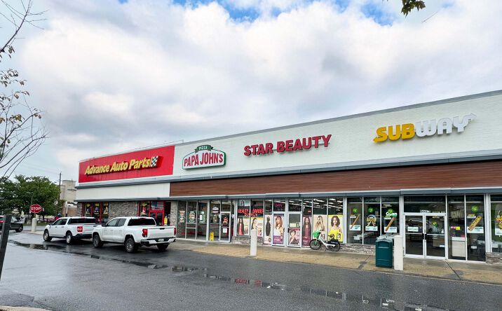 Pictures of Retail property located at 8321 Annapolis Rd, New Carrollton, MD 20784 for lease - image #1