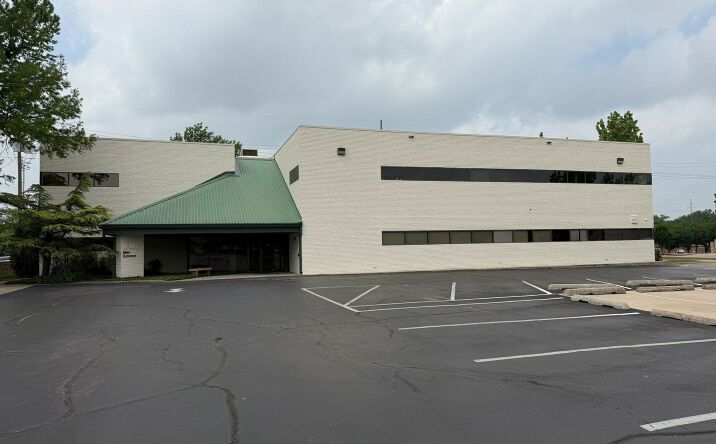 Pictures of Office property located at 707 24th Ave SW, Norman, OK 73071 for lease - image #1