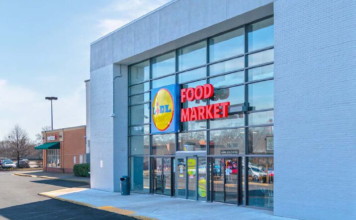Pictures of Retail property located at 7440 Ritchie Hwy, Glen Burnie, MD 21061 for sales - image #1