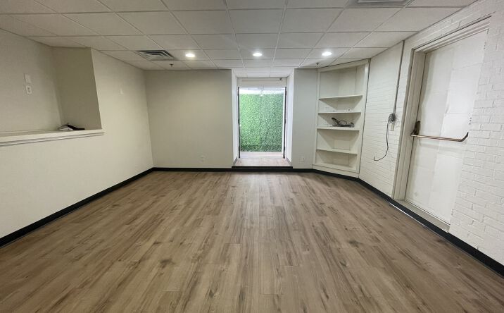 Pictures of Office, Special Purpose property located at 129 N 10th St, Lincoln, NE 68508 for sales - image #1