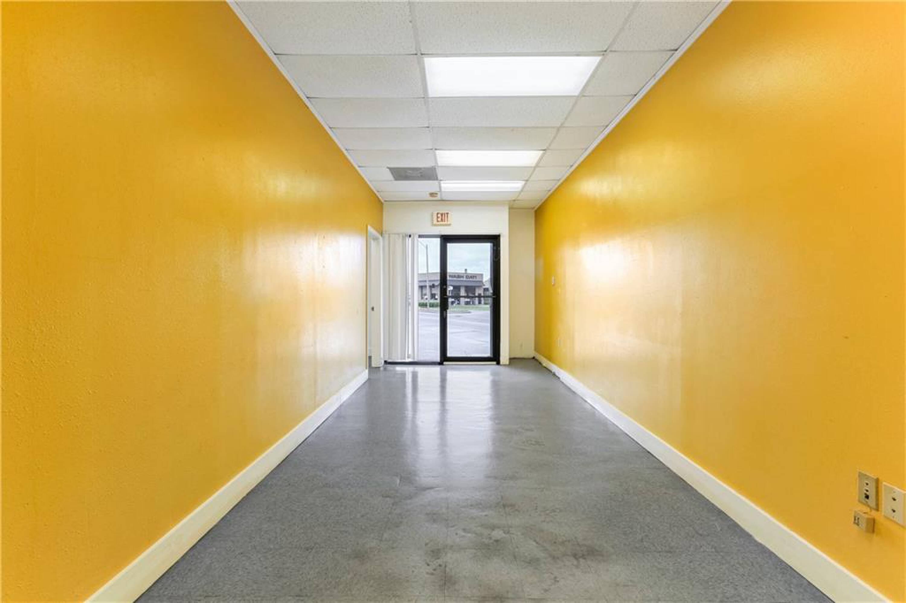 4344 Earhart Blvd, New Orleans, LA 70125