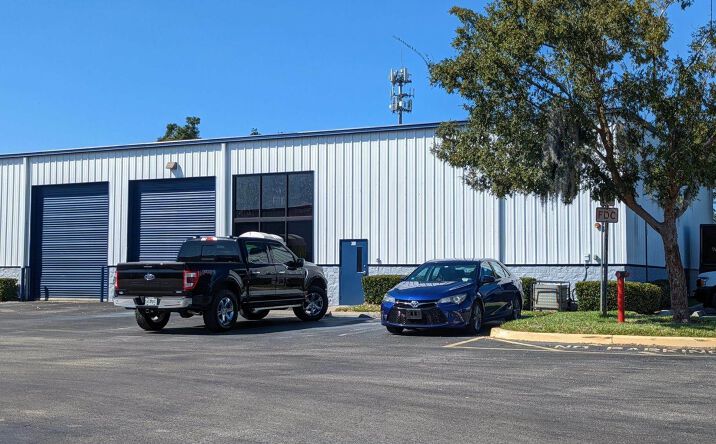 Pictures of Industrial property located at 1468 N Goldenrod Rd, Azalea Park, FL 32807 for lease - image #1