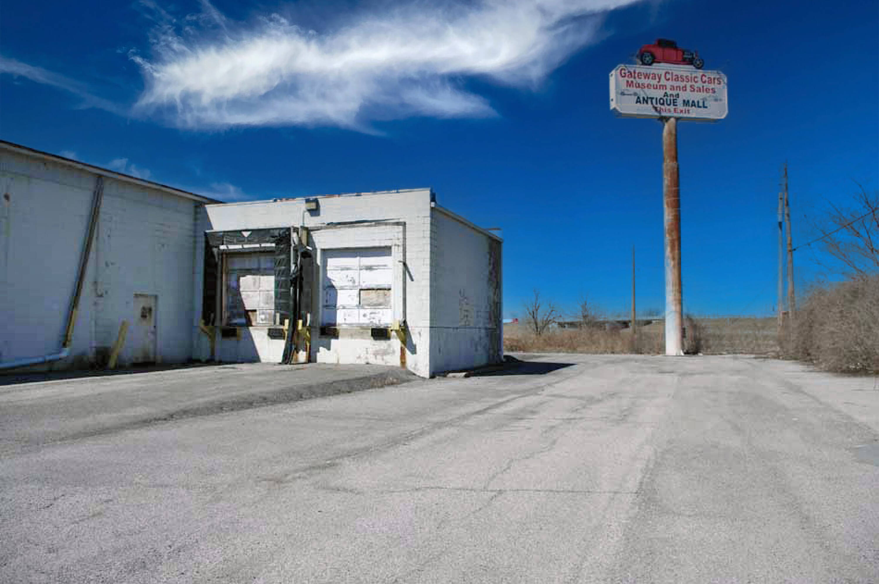 5401 Collinsville Rd, Fairmont City, IL 62201