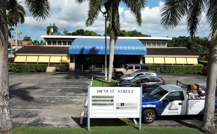 Pictures of Office property located at 100 NE 15th St, Homestead, FL 33030 for lease - image #1