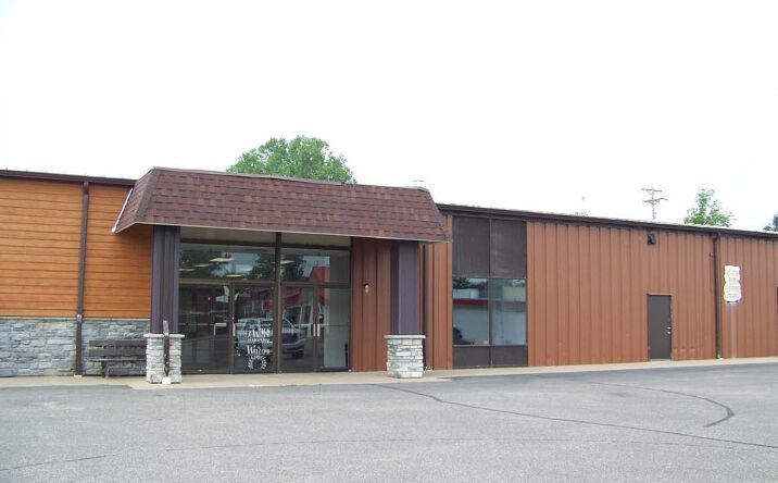Pictures of Retail property located at 135 Stene Dr, Woodville, WI 54028 for lease - image #1