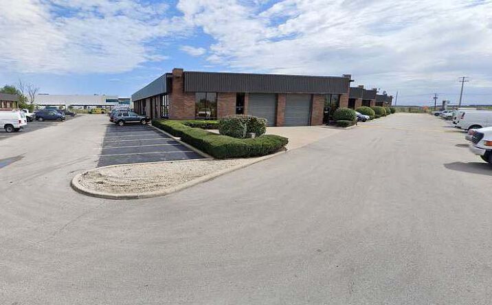 Pictures of Industrial property located at 100-180 Touhy Court, Des Plaines, IL 60018 for lease - image #1