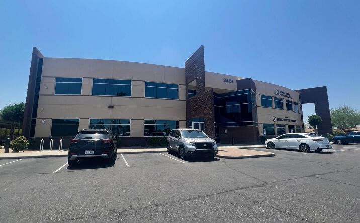 Pictures of Office property located at 2401 W Glendale Ave, Phoenix, AZ 85015 for lease - image #1
