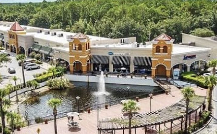 Pictures of Retail, Restaurant property located at 15771 Kissimmee Vineland Rd, Orlando, FL 32821 for lease - image #1