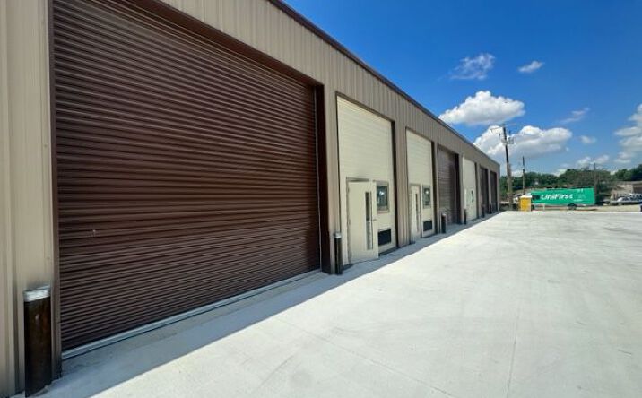 Pictures of Office, Industrial property located at 9353 Mammoth Ave, Baton Rouge, LA 70814 for lease - image #1