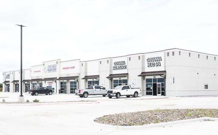 Pictures of Retail property located at 14702 Northwest Blvd, Corpus Christi, TX 78410 for lease - image #1