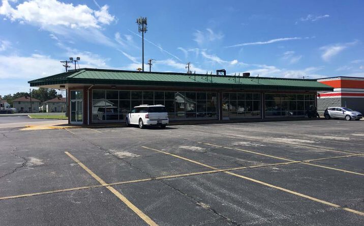 Pictures of Retail, Restaurant property located at 1321 Covert Avenue, Evansville, IN 47714 for lease - image #1