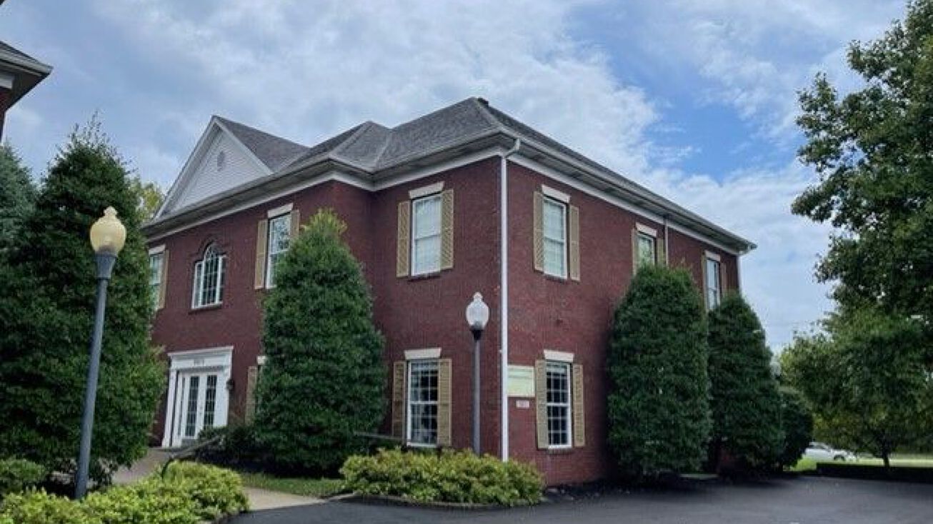 5811 Bardstown Rd, Louisville, KY 40291 - Office Space For Lease