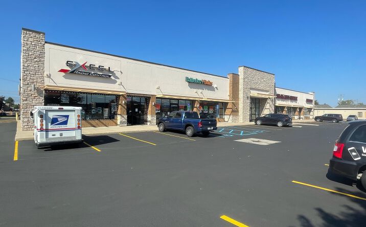 Pictures of Retail property located at 31075 John R Rd, Madison Heights, MI 48071 for lease - image #1
