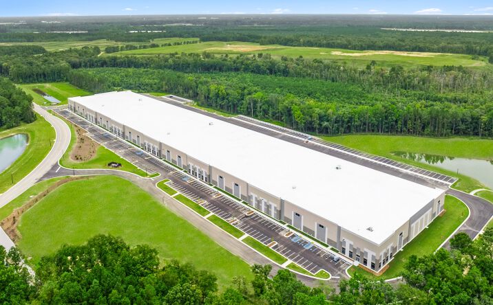 Pictures of Industrial property located at 607 Tradeport Dr, Summerville, SC 29486 for lease - image #1