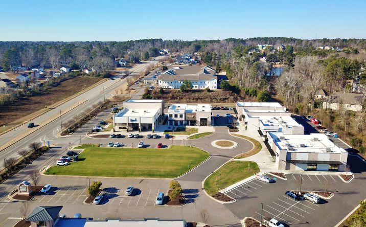 Pictures of Retail property located at 1000 W Lake Commons Dr, Martinez, GA 30907 for lease - image #1