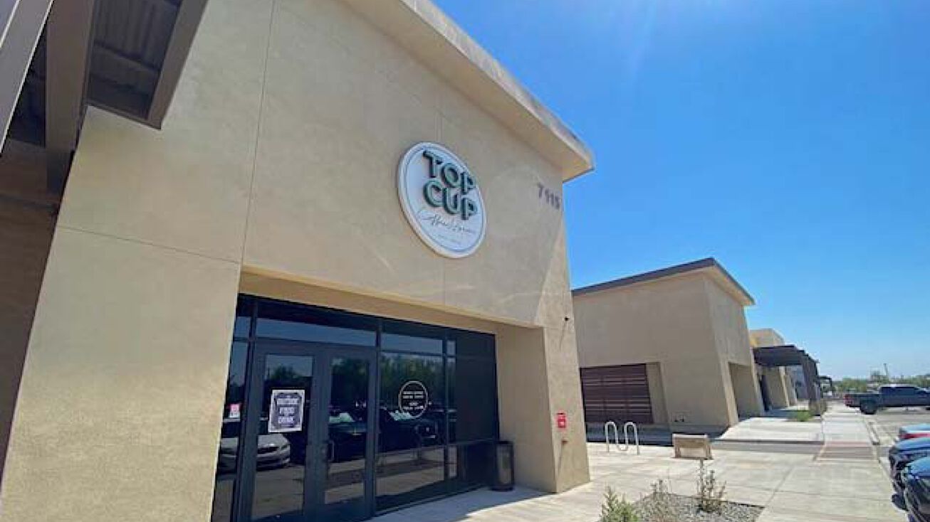 NEC Val Vista Drive & Riggs Road, Gilbert, AZ 85298 Retail Space for