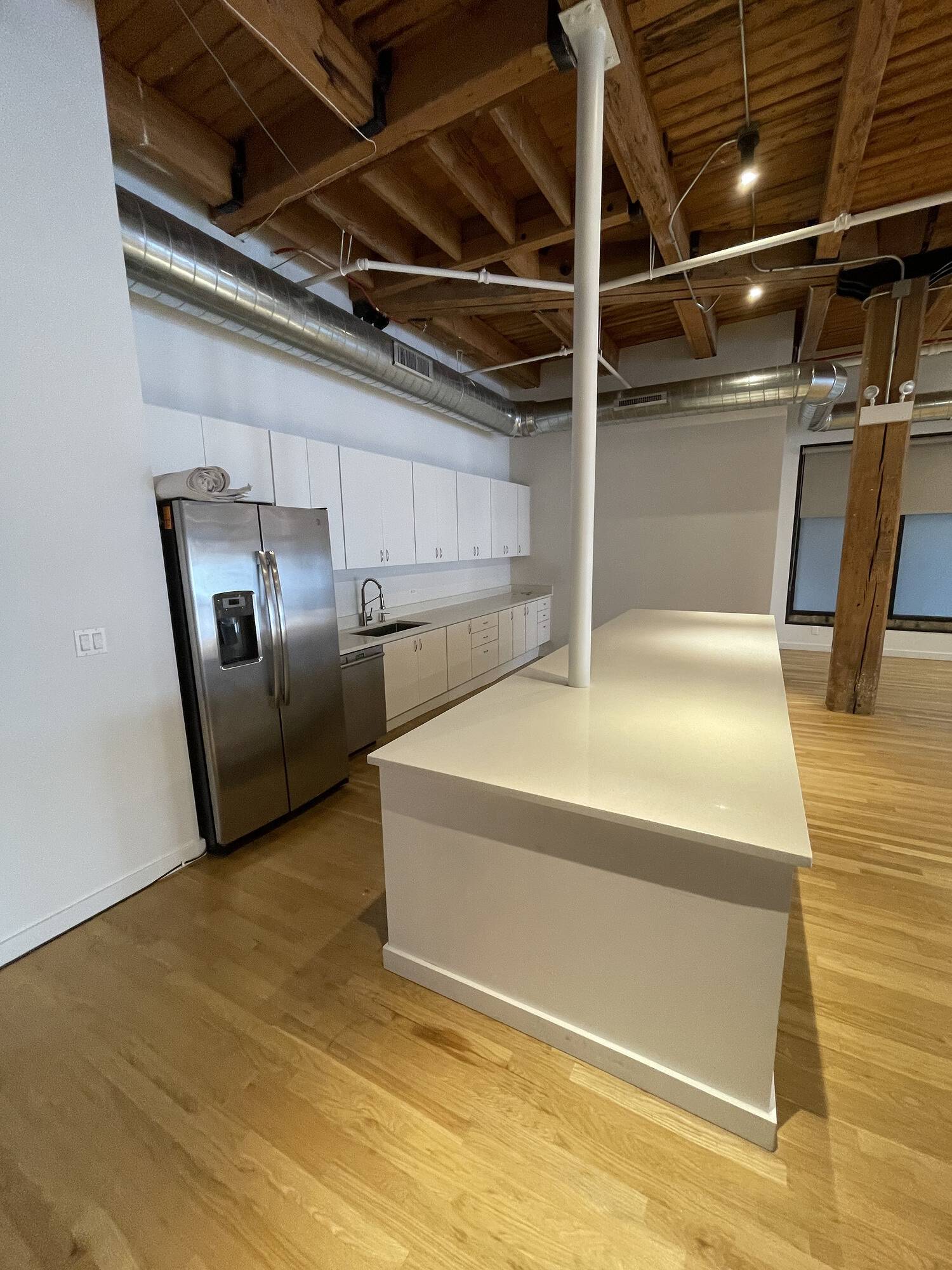 2001 N Clybourn Ave, Chicago, IL 60614