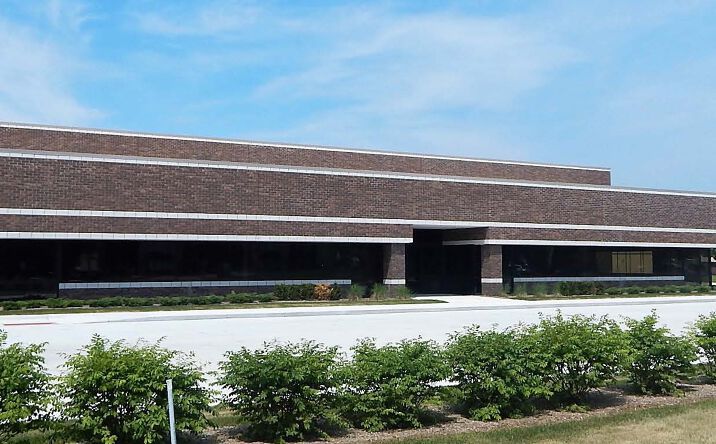 Pictures of Industrial property located at 42605 Van Dyke Ave, Sterling Heights, MI 48314 for lease - image #1