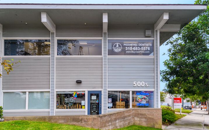 Pictures of Retail, Office property located at 500 S Sepulveda Blvd, Manhattan Beach, CA 90254 for lease - image #1