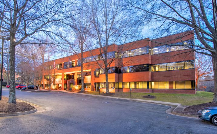 Pictures of Office property located at 804 Moorefield Park Dr, Richmond, VA 23236 for lease - image #1