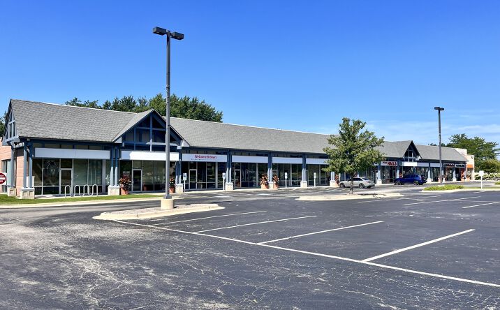 Pictures of Retail property located at 2536 N Illinois 83, Round Lake Beach, IL 60073 for lease - image #1