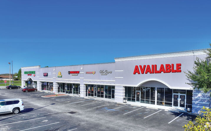 Pictures of Retail property located at 3262 Vineland Rd, Kissimmee, FL 34746 for lease - image #1