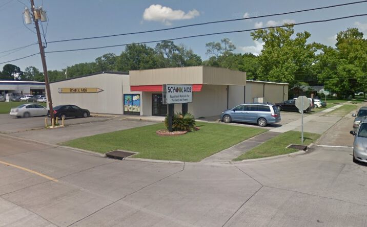 Pictures of Retail property located at 3735 Kirkman St, Lake Charles, LA 70607 for lease - image #1