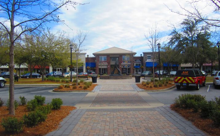 Pictures of Land property located at Oakland Market Road, Mount Pleasant, SC 29466 for lease - image #1