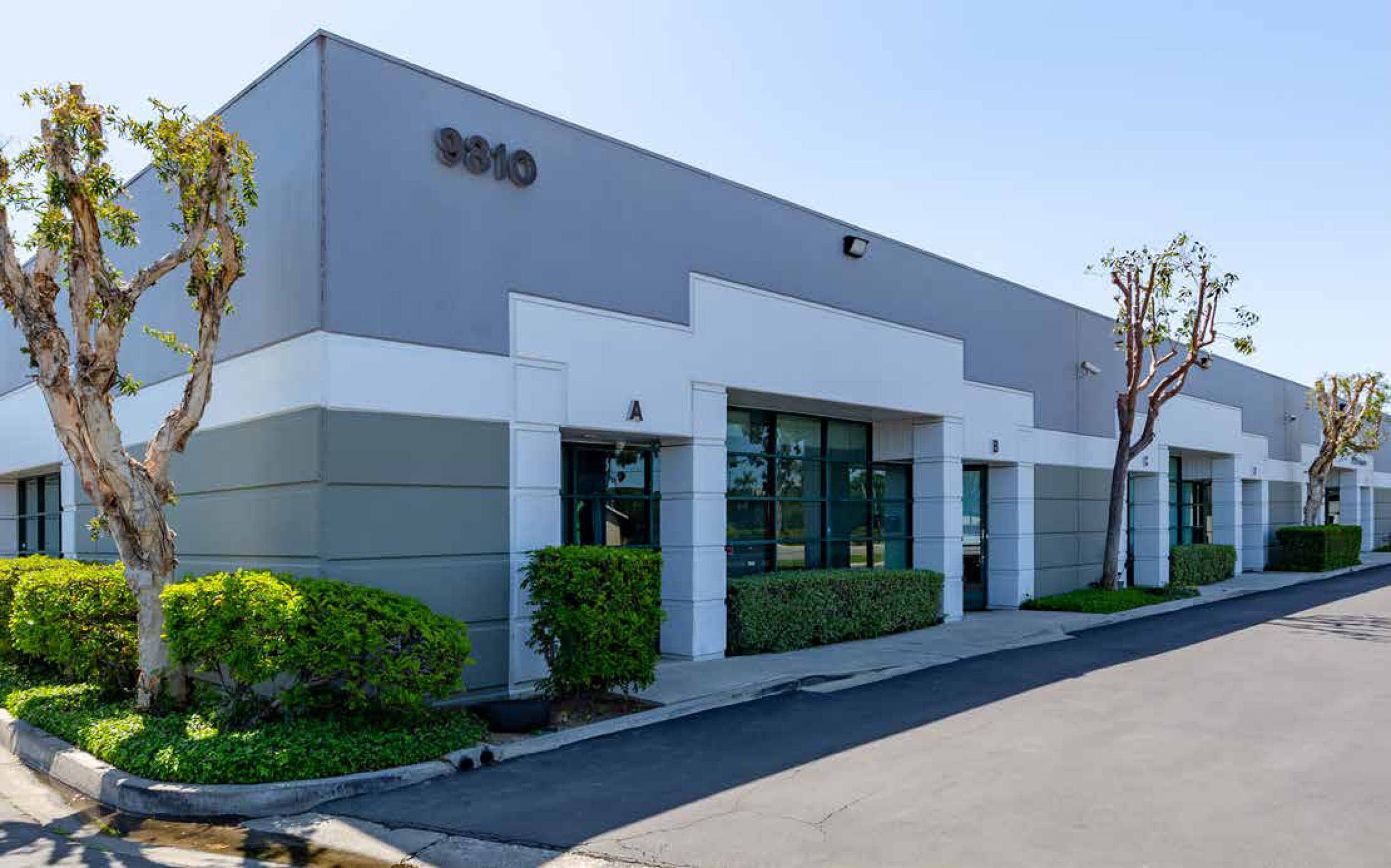 98109826 Painter Ave. & 9815 9829 Carmenita Rd, Whittier, CA 90605