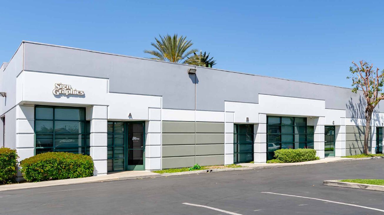 98109826 Painter Ave. & 9815 9829 Carmenita Rd, Whittier, CA 90605