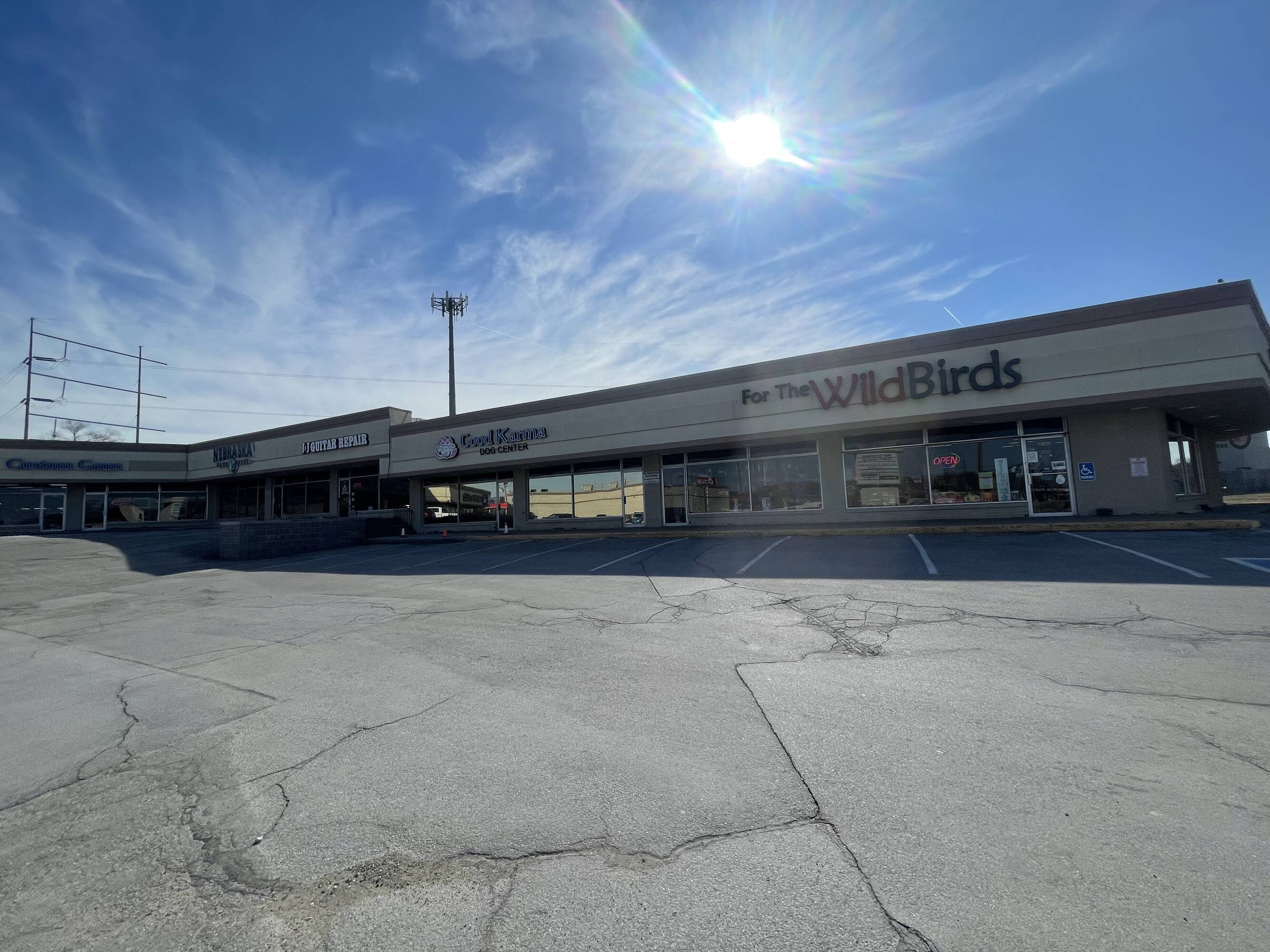 8505 Frederick St, Omaha, NE 68124