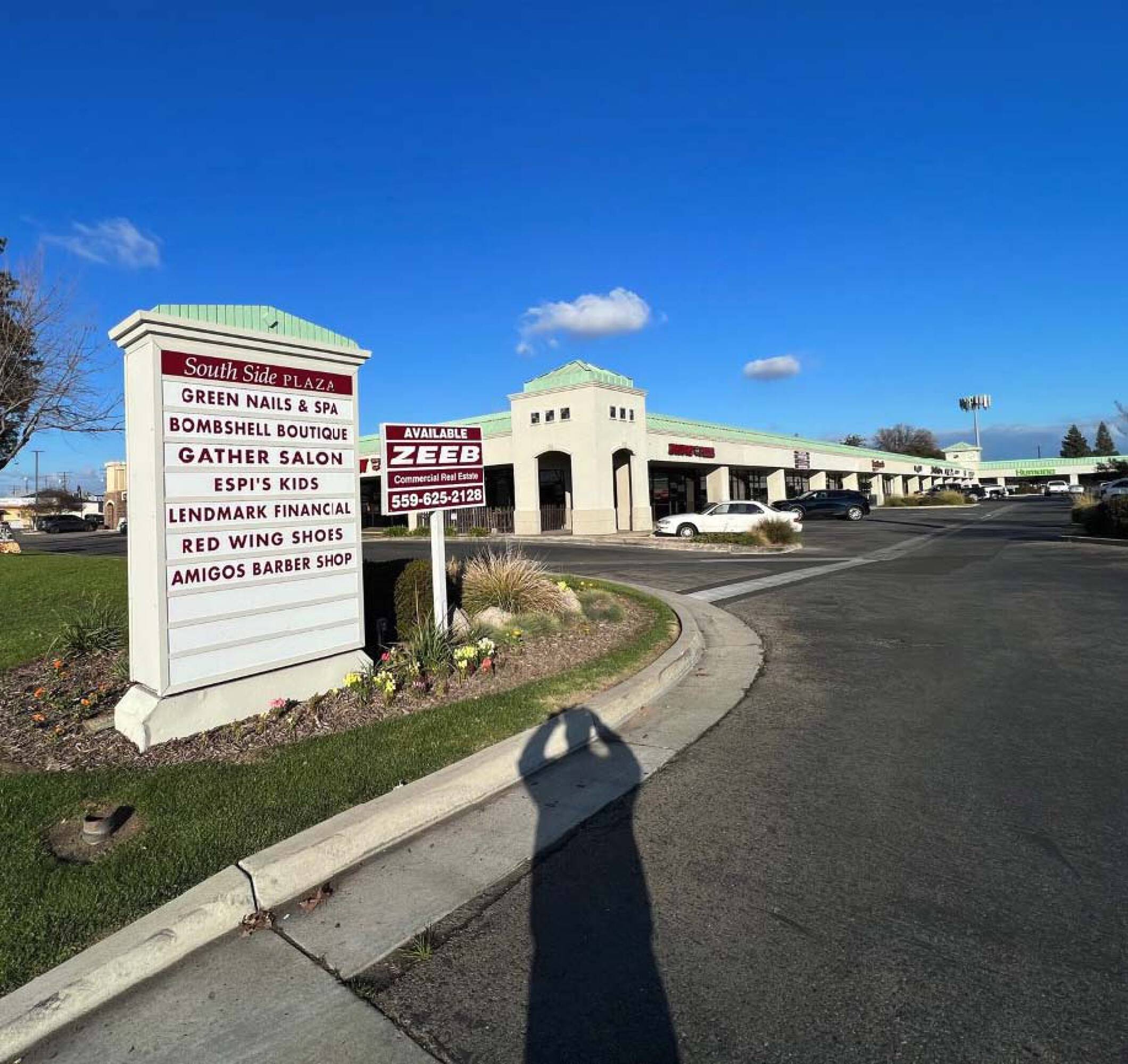 3306 S Mooney Blvd, Visalia, CA 93277