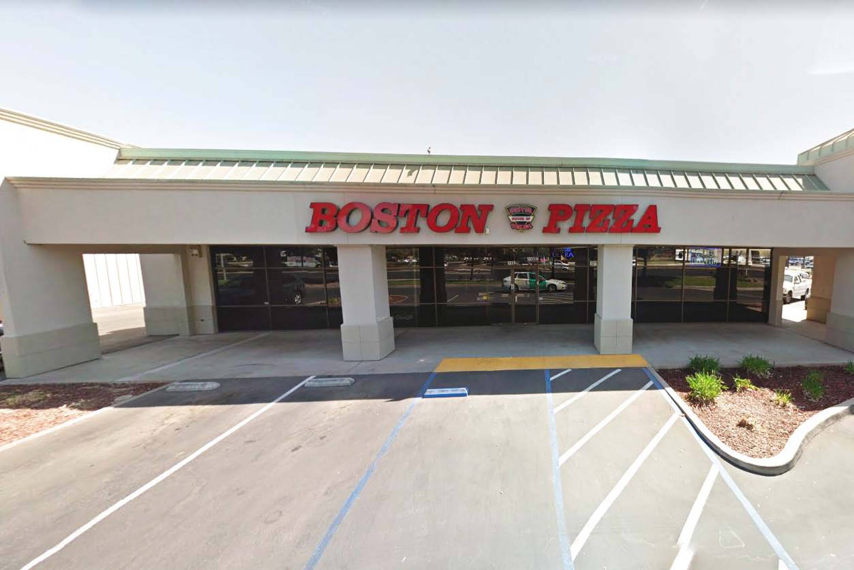 3306 S Mooney Blvd, Visalia, CA 93277