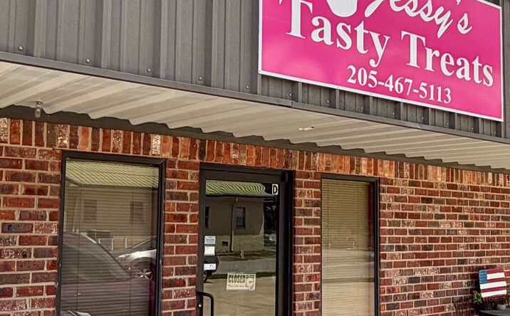 Pictures of Retail property located at 1361 10th Avenue, Calera, AL 35040 for lease - image #1