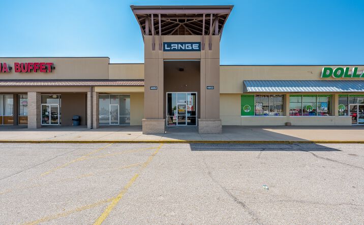Pictures of Retail, Office property located at 4852 S Broadway, Wichita, KS 67216 for lease - image #1