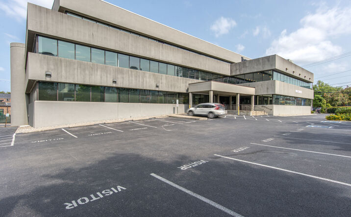 Pictures of Office property located at 1800 Church St, Nashville, TN 37203 for lease - image #1