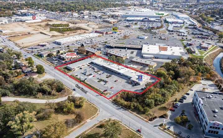 Pictures of Retail property located at 7645 Cass St, Omaha, NE 68114 for lease - image #1