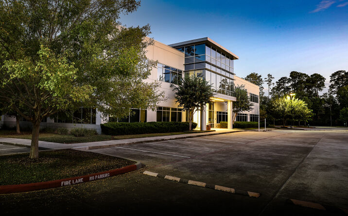 Pictures of Office property located at 2750 Technology Forest Blvd, The Woodlands, TX 77381 for lease - image #1