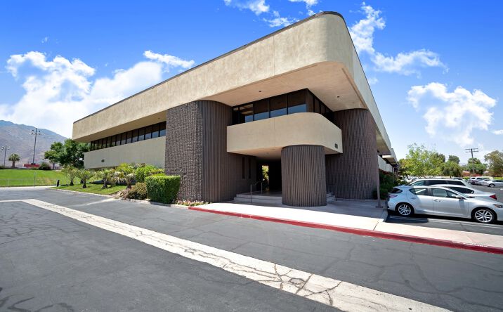 Pictures of Office property located at 340, 400, 490 S. Farrell Dr, Palm Springs, CA 92262 for lease - image #1