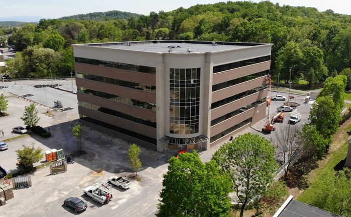 Pictures of Office property located at 10142 Parkside Drive, Knoxville, TN 37922 for lease - image #1