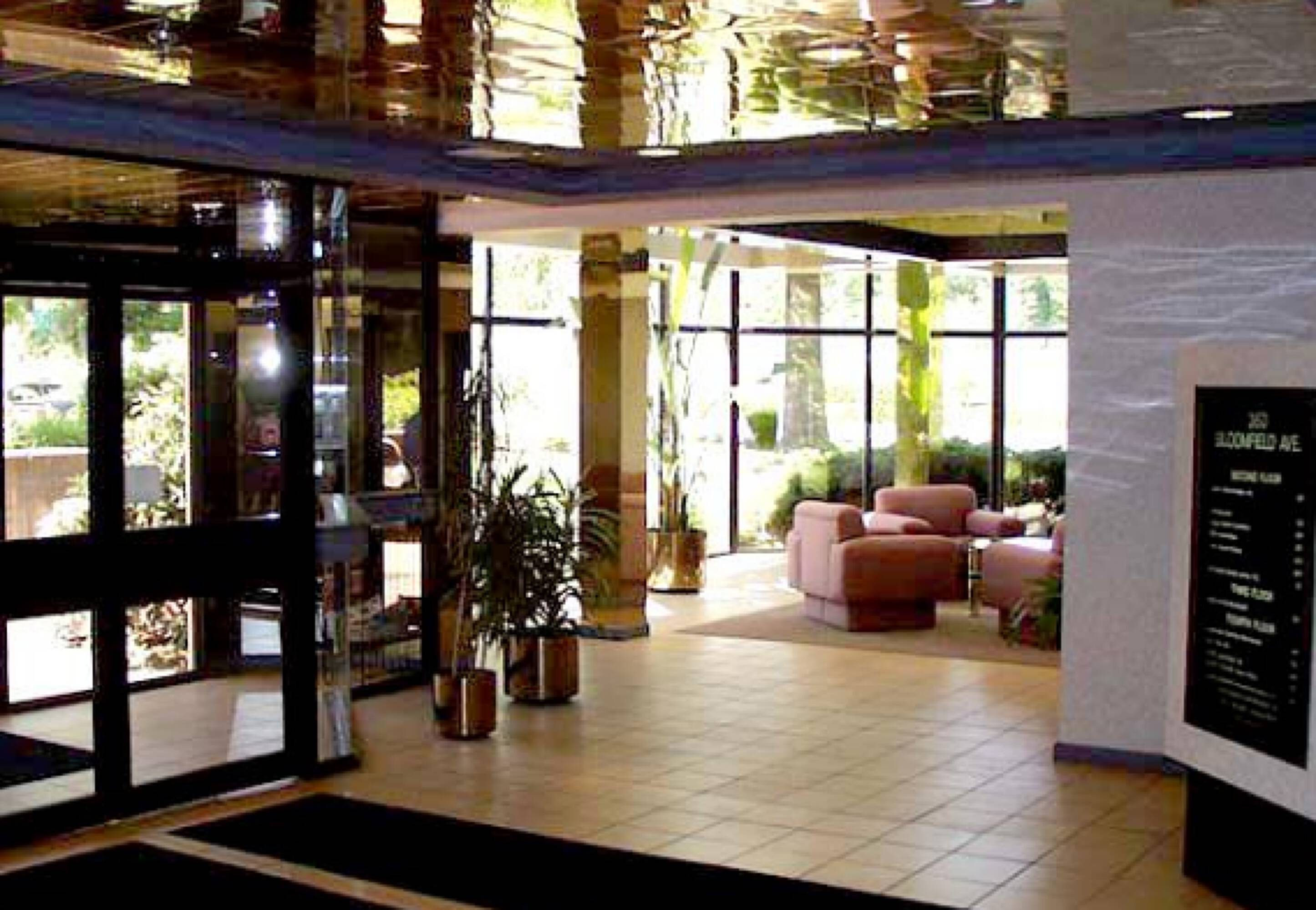 360 Bloomfield Ave, Windsor, CT 06095